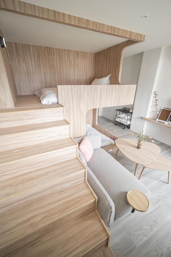 日軸蒔光 Bed & Breakfast เมืองฮวาเหลียน ภายนอก รูปภาพ