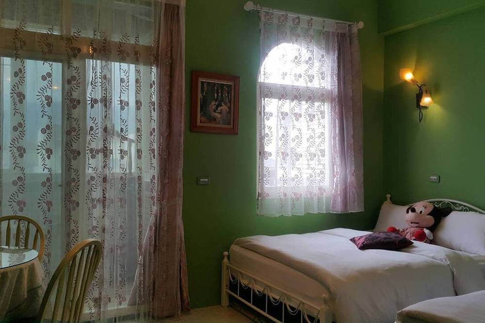 日軸蒔光 Bed & Breakfast เมืองฮวาเหลียน ภายนอก รูปภาพ