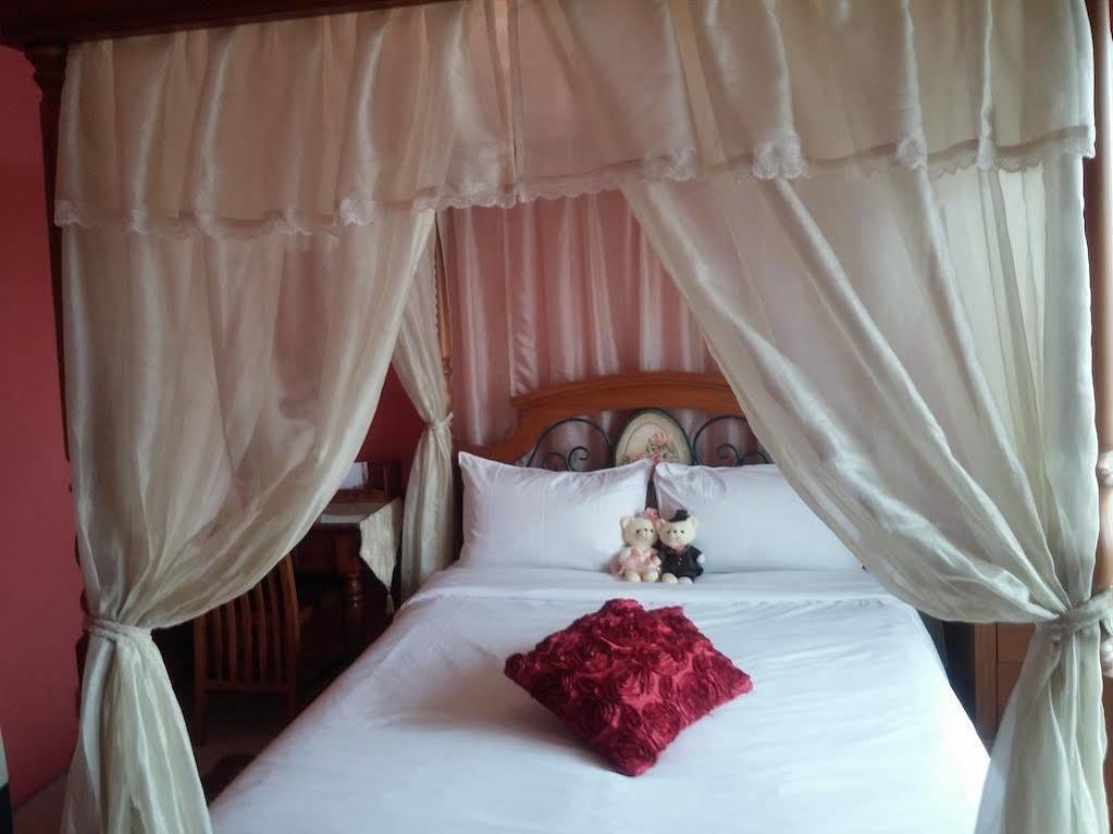 日軸蒔光 Bed & Breakfast เมืองฮวาเหลียน ภายนอก รูปภาพ