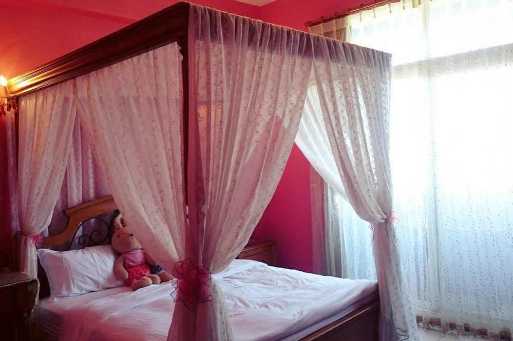 日軸蒔光 Bed & Breakfast เมืองฮวาเหลียน ภายนอก รูปภาพ