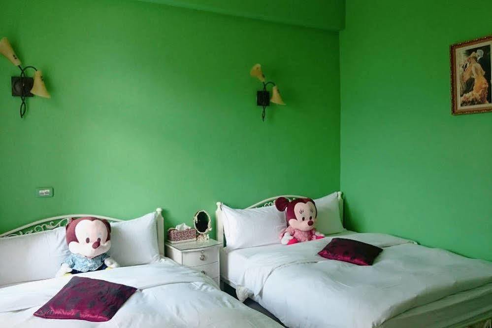 日軸蒔光 Bed & Breakfast เมืองฮวาเหลียน ภายนอก รูปภาพ